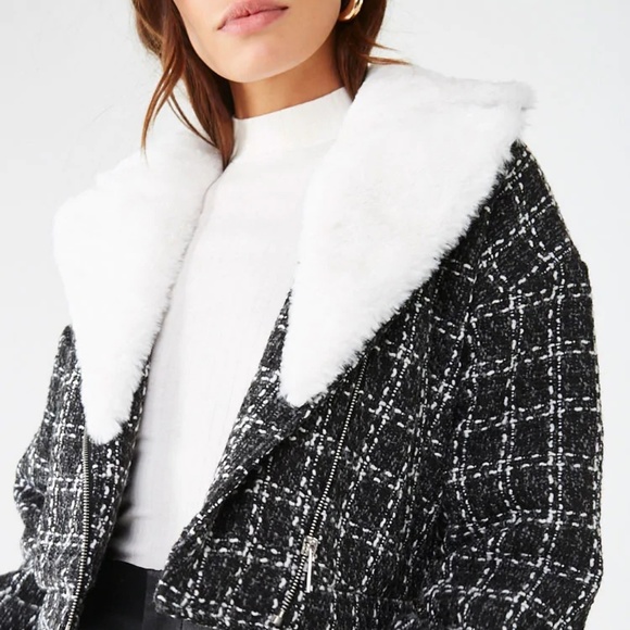 Jackets & Blazers - Black & White Plush Collar Jacket (fits up to 7\8)
